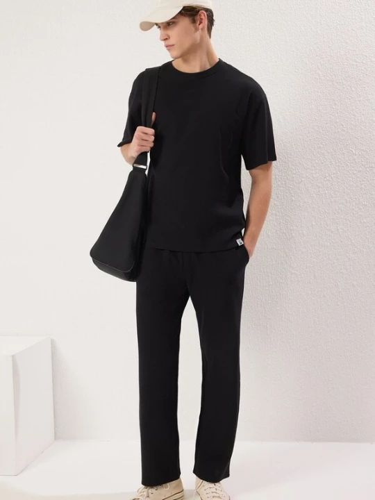 Foto van product Trendyol Shirt zwart