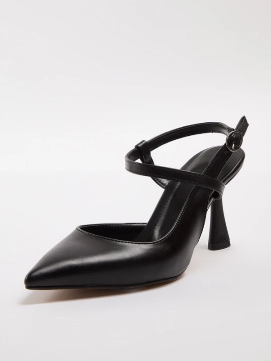 Foto van product Trendyol Slingpumps zwart