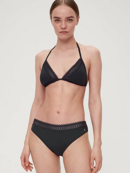 Foto van product Triangelbikinitop met broderie s.Oliver zwart