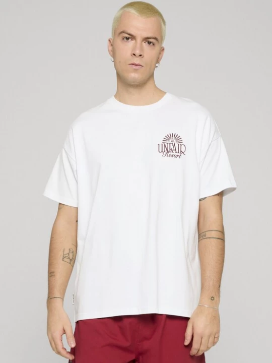 Foto van product Unfair Athletics Shirt 'Resort' wijnrood / wit