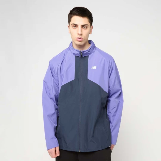 Foto van product Utility Woven Jacket New Balance roze