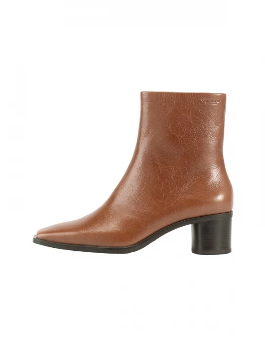 Foto van product VAGABOND SHOEMAKERS Enkellaarsjes 'Fay' bruin