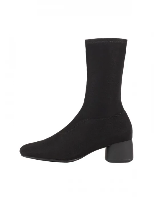 Foto van product VAGABOND SHOEMAKERS Enkellaarsjes 'Livia' zwart