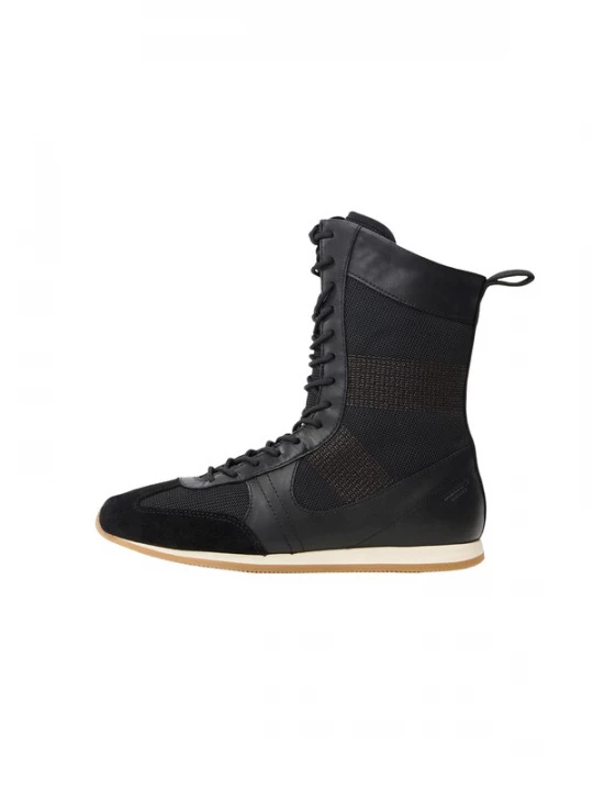 Foto van product VAGABOND SHOEMAKERS Veterlaarzen 'YASMIN' zwart
