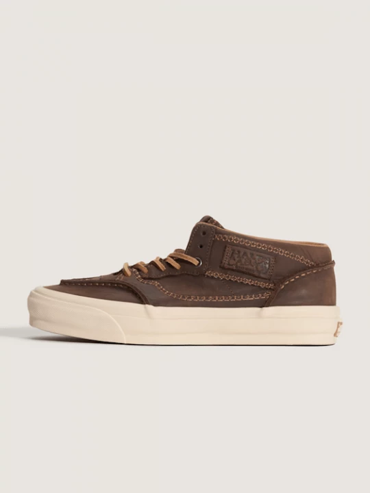Foto van product Vans - OTW by Vans Skate Half Cab Moc Stitch Vibram, Man, Bruin