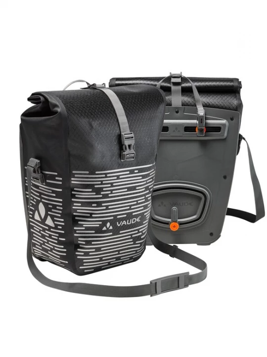 Foto van product VAUDE Sporttas 'Aqua Back Luminum II' grijs / zwart
