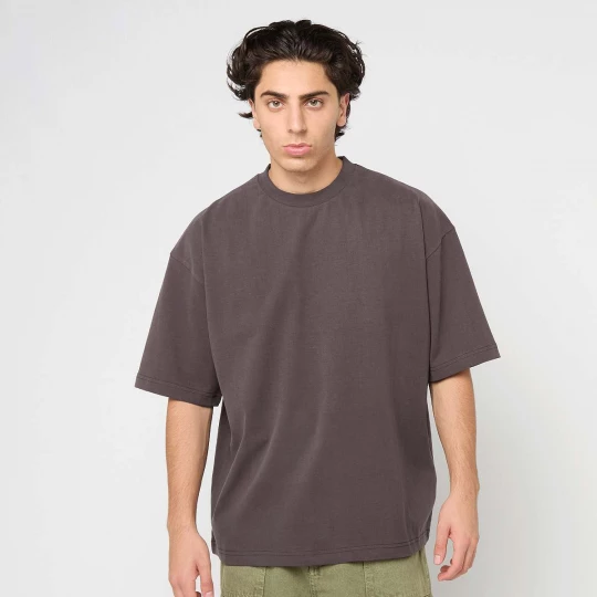Foto van product Verdant Reverie Tee PROHIBITED bruin