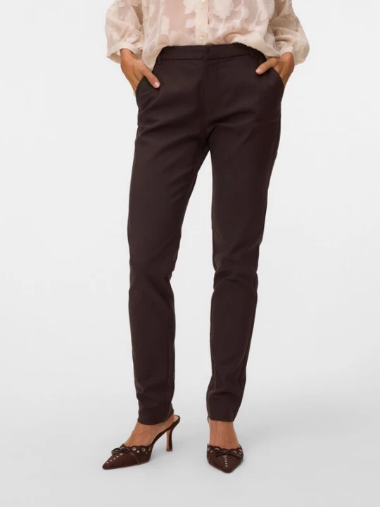 Foto van product VERO MODA Chino chocoladebruin