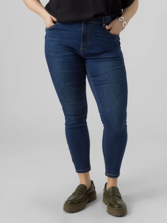 Foto van product Vero Moda Curve Jeans indigo