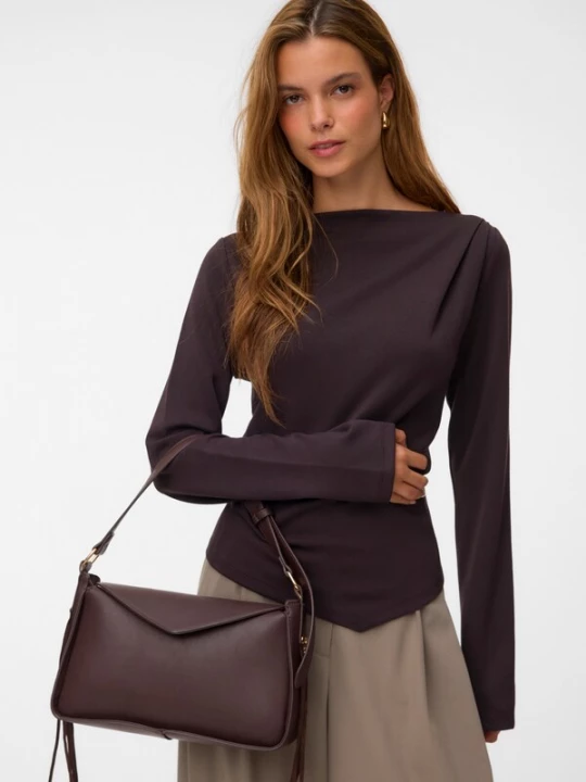 Foto van product VERO MODA Shirt 'VMMILLE' donkerbruin