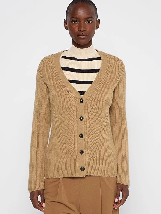 Foto van product Vest Closed camel