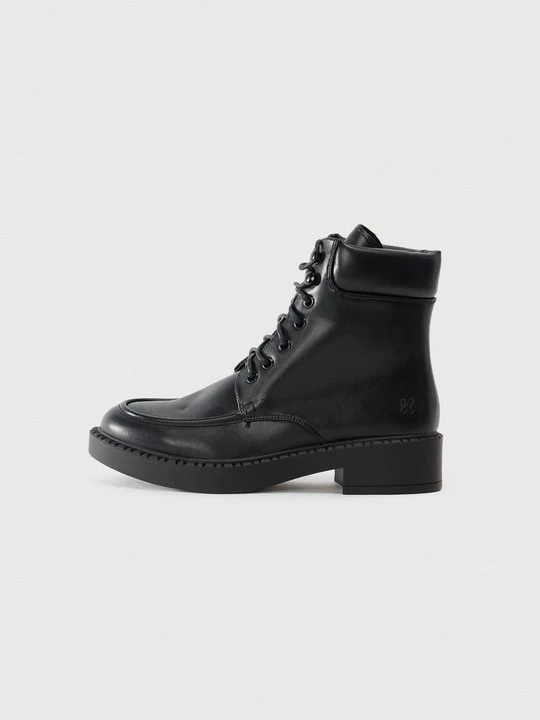 Foto van product Veterboots Koi Footwear zwart