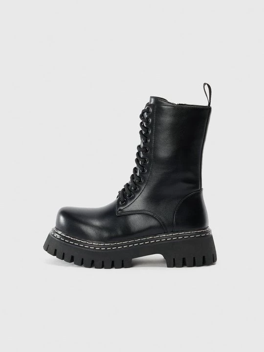 Foto van product Veterboots Koi Footwear zwart