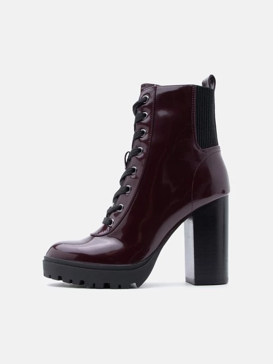 Foto van product Veterboots Steve Madden bordeauxrood