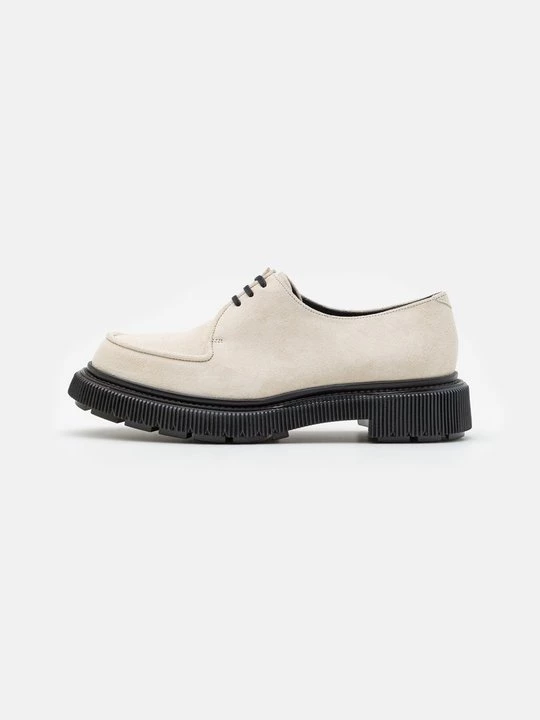 Foto van product Veterschoenen Adieu zandkleur