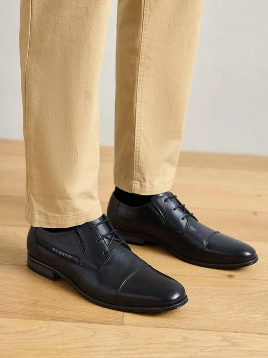 Foto van product Veterschoenen Bugatti zwart