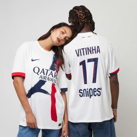 Foto van product Vitinha / No. 17 / PSG Nike Away Stadium 2024 / 25 wit