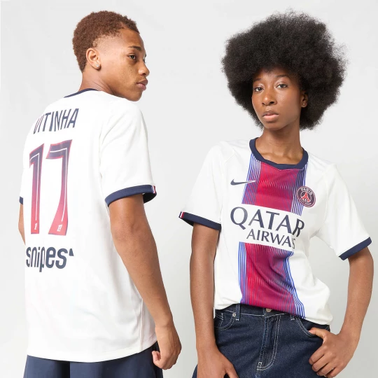 Foto van product Vitinha / No. 17 / PSG Nike Away Stadium 2026 / 27 wit