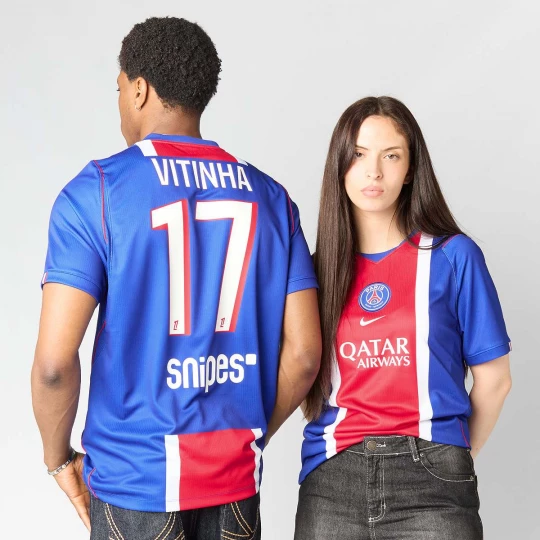 Foto van product Vitinha / No. 17 / PSG Nike Home Stadium 2026 / 27 blauw