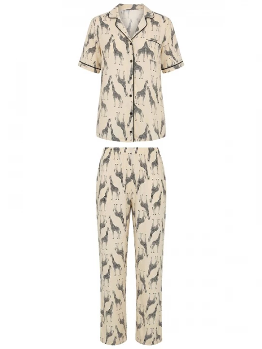 Foto van product Vivisence Pyjama '2074' beige