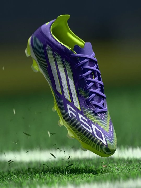 Foto van product Voetbalschoenen voor harde ondergrond Adidas paars