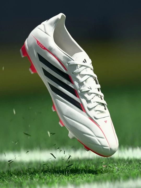 Foto van product Voetbalschoenen voor harde ondergrond Adidas wit