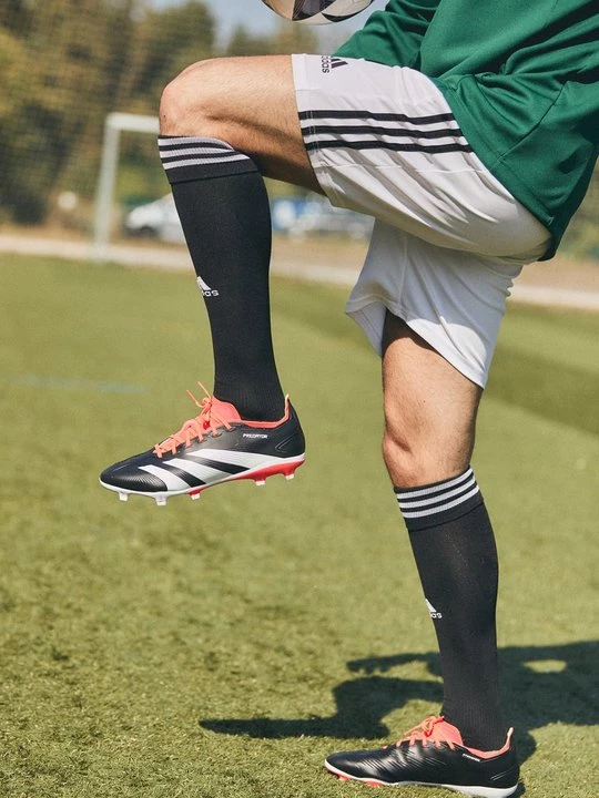 Foto van product Voetbalschoenen voor harde ondergrond Adidas zwart