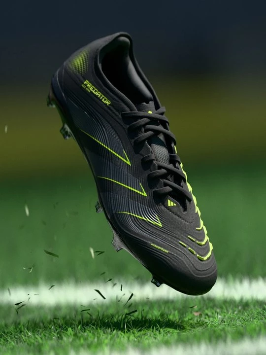 Foto van product Voetbalschoenen voor harde ondergrond Adidas zwart
