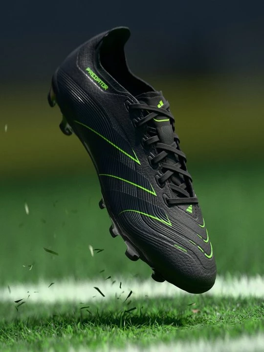 Foto van product Voetbalschoenen voor harde ondergrond Adidas zwart