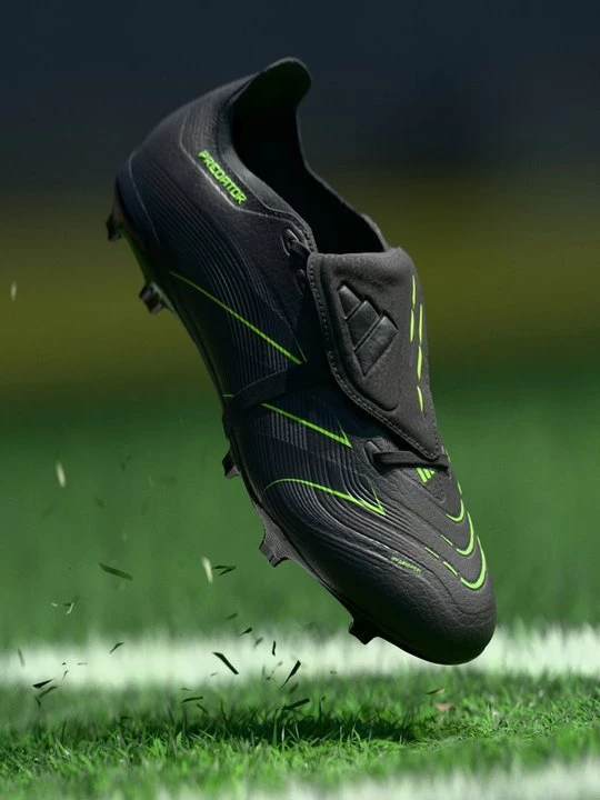 Foto van product Voetbalschoenen voor harde ondergrond Adidas zwart