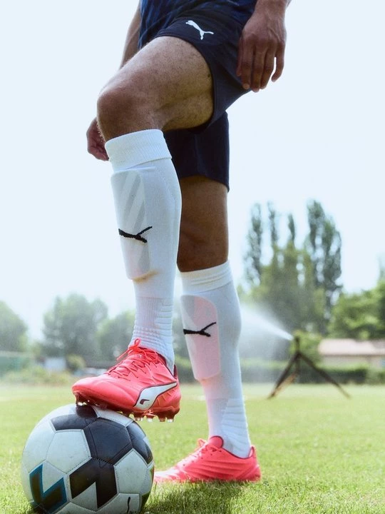 Foto van product Voetbalschoenen voor harde ondergrond Puma rood