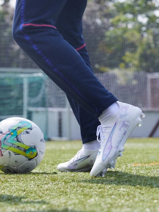 Foto van product Voetbalschoenen voor harde ondergrond Puma wit