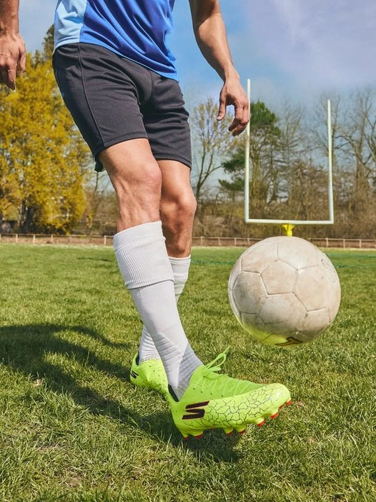 Foto van product Voetbalschoenen voor harde ondergrond Skechers geel