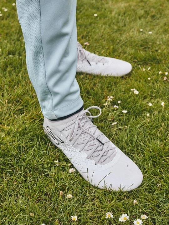 Foto van product Voetbalschoenen voor harde ondergrond Skechers wit
