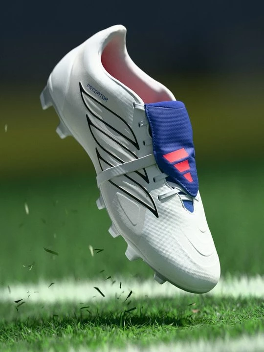 Foto van product Voetbalschoenen voor kunstgras Adidas wit