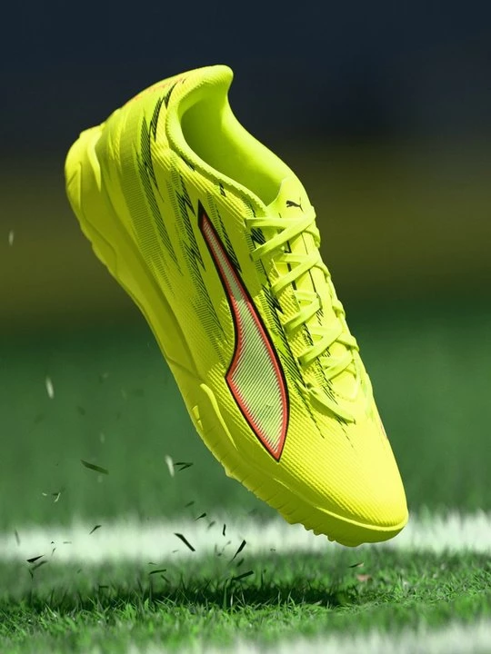 Foto van product Voetbalschoenen voor kunstgras Puma zwart