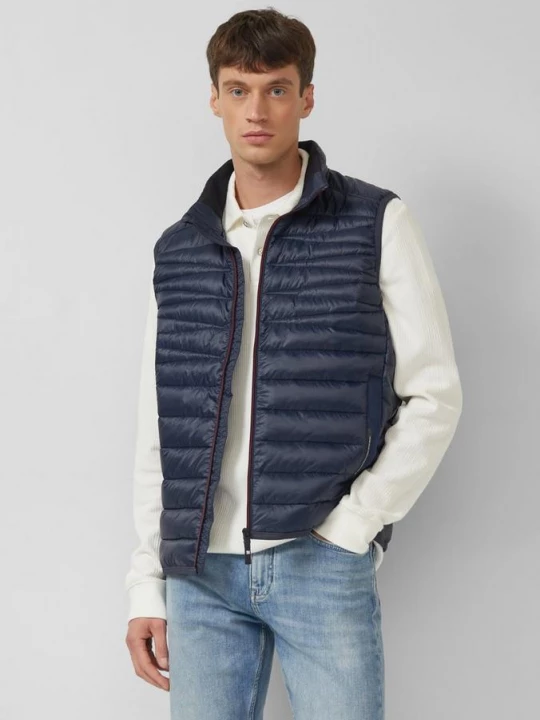 Foto van product Warm gewatteerd vest met opstaande kraag en contrasterende details s.Oliver blauw