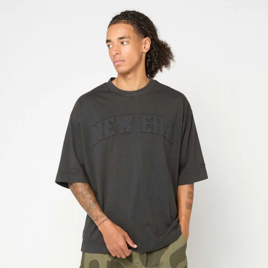 Foto van product Washed Oversized Tee New Era zwart