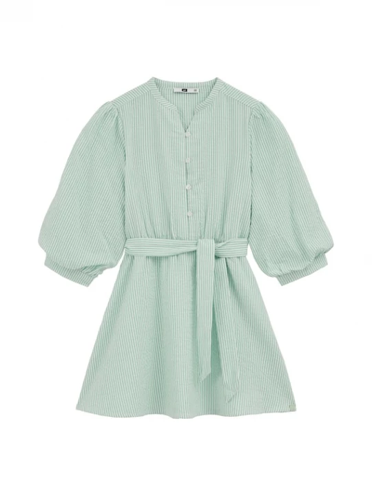 Foto van product WE Fashion Jurk groen / wolwit