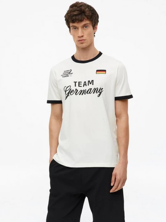 Foto van product Wereldkampioenschap voetbal T-shirt s.Oliver crème