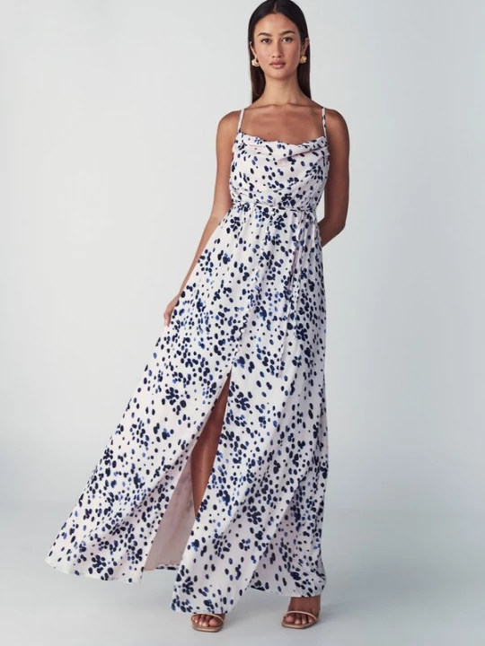 Foto van product Willa Avondjurk 'BRODIE' blauw / navy / wit