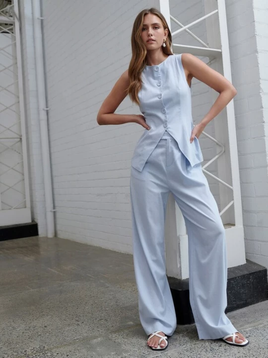 Foto van product Willa Top 'RISE TUNIC TOP' lichtblauw