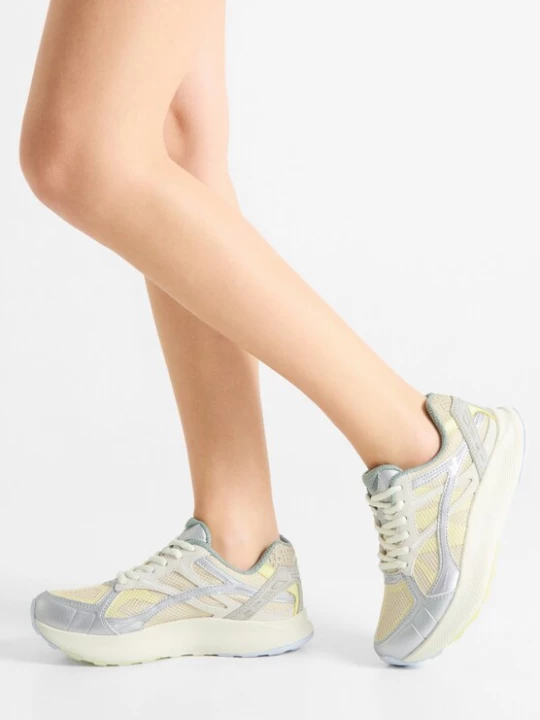 Foto van product WODEN Sneakers laag 'Freja S' beige / champagne / zilver