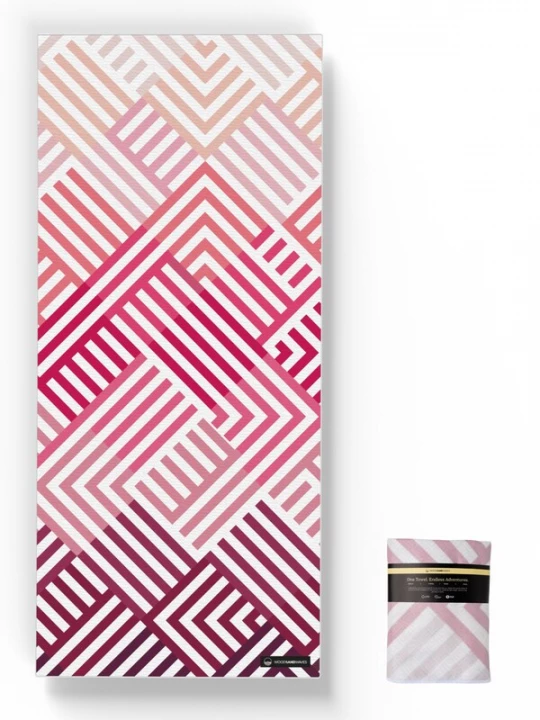 Foto van product woodsandwaves Strandlaken 'Pink Relaxation' pink