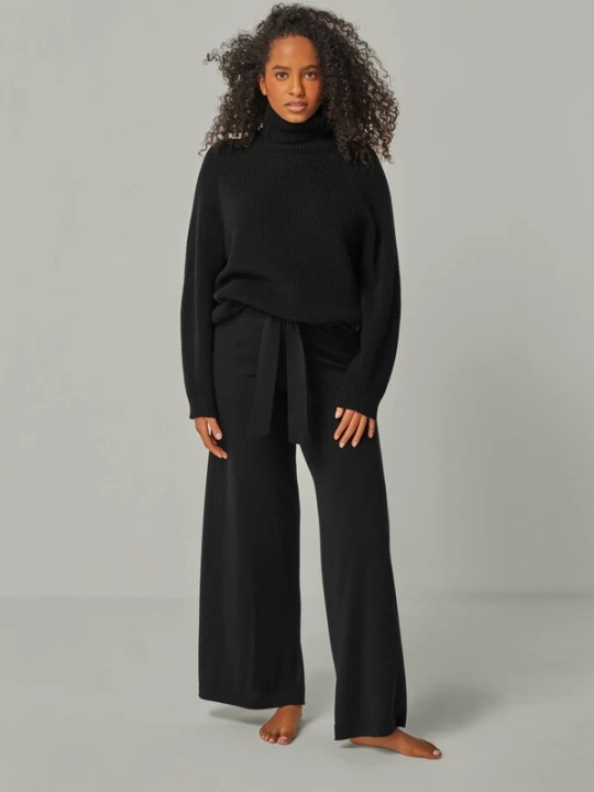Foto van product YOU LOOK PERFECT Huispak 'LOUNGEWEAR SET - Eve & Bailey' zwart