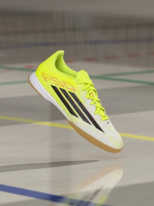 Foto van product Zaalvoetbalschoenen Adidas geel