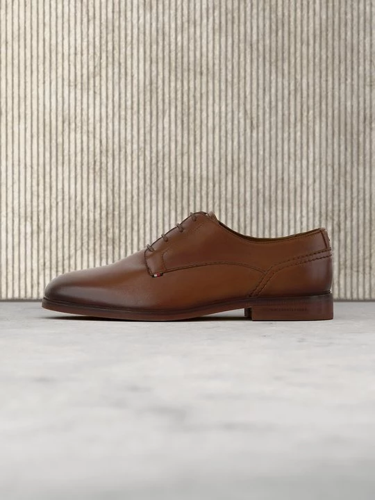 Foto van product Zakelijke veterschoenen Tommy Hilfiger bruin
