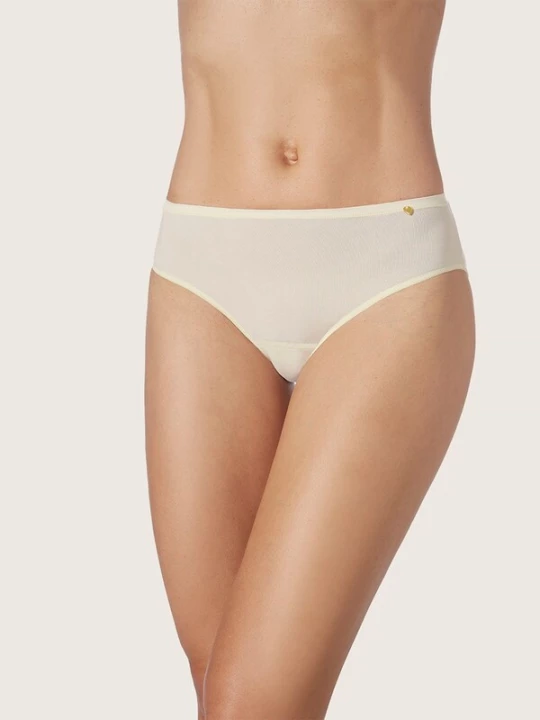 Foto van product zd ZERO DEFECTS Broekje 'Diana mid waist Soy fiber' natuurwit