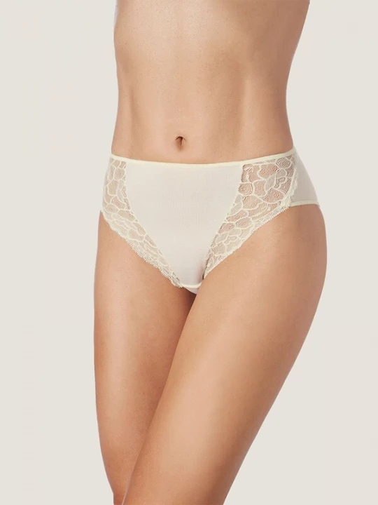 Foto van product zd ZERO DEFECTS Broekje 'Naroa high waist Soy fiber' natuurwit