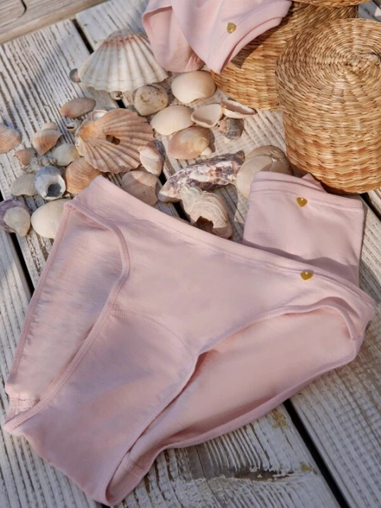Foto van product zd ZERO DEFECTS Broekje 'Venus low waist Soy fiber' pink